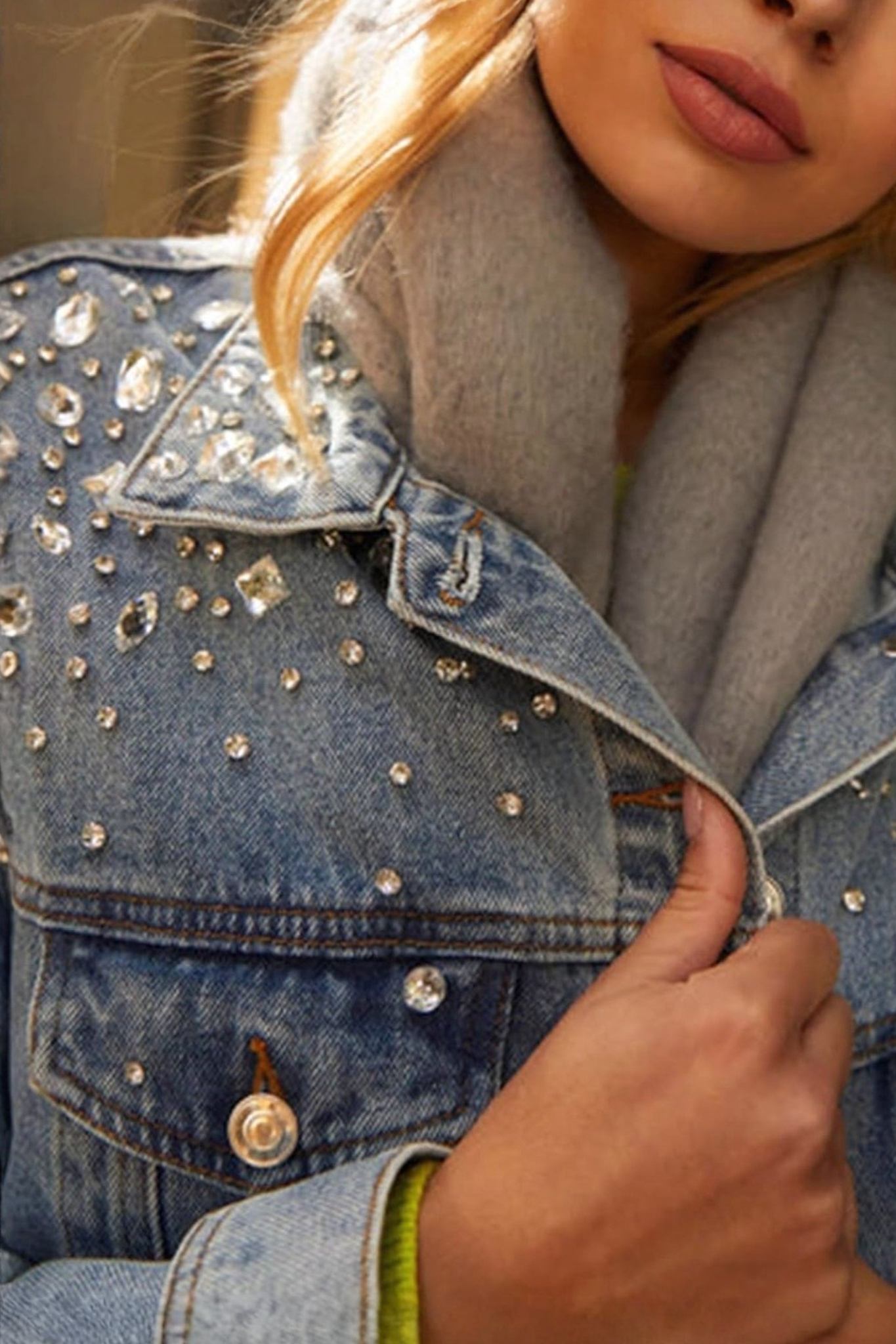 Kedera Casual Western Style Embellished Denim Jacket