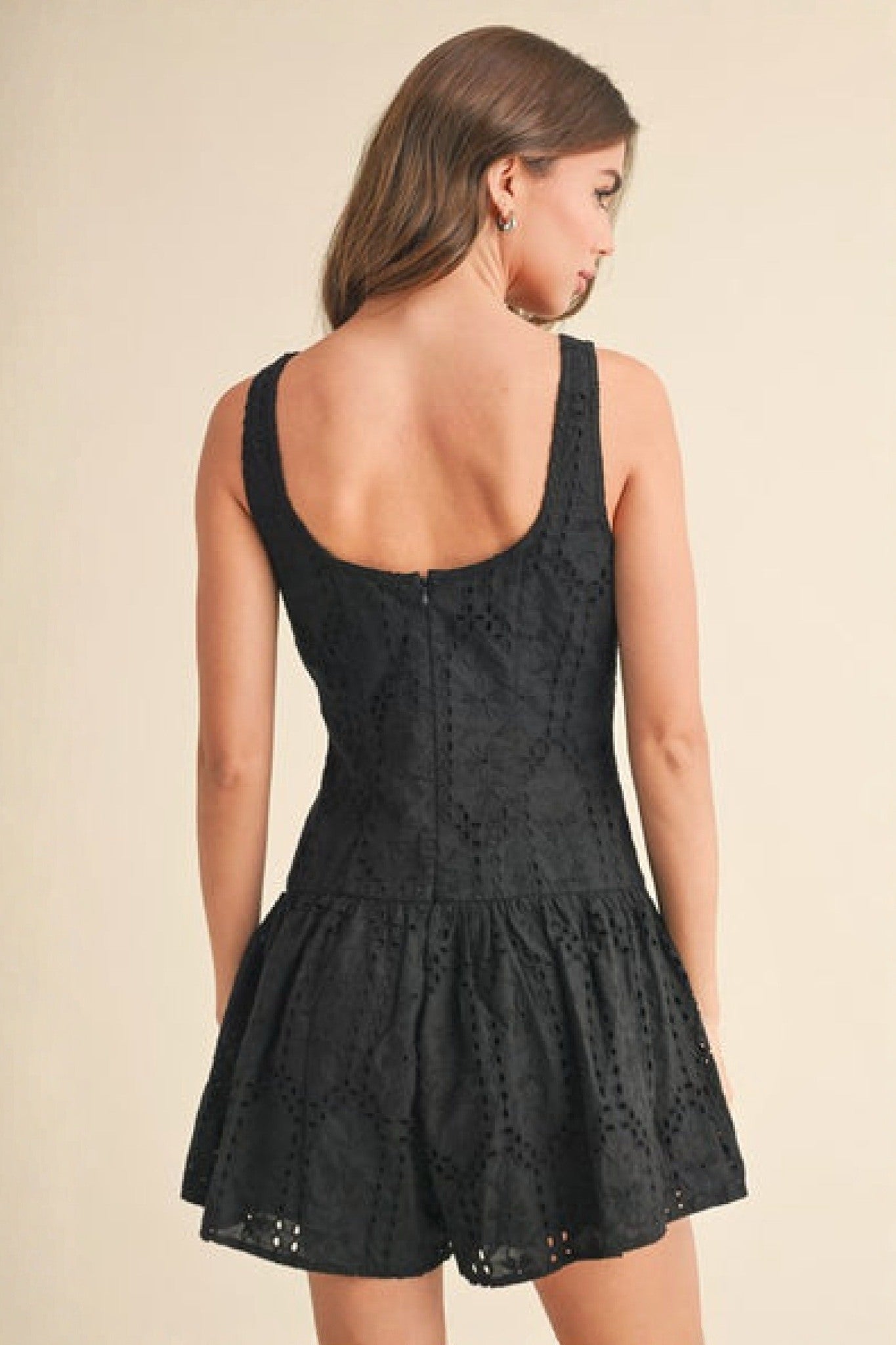 Ezabutus Solid Color Sleeveless Pleated Casual Dress