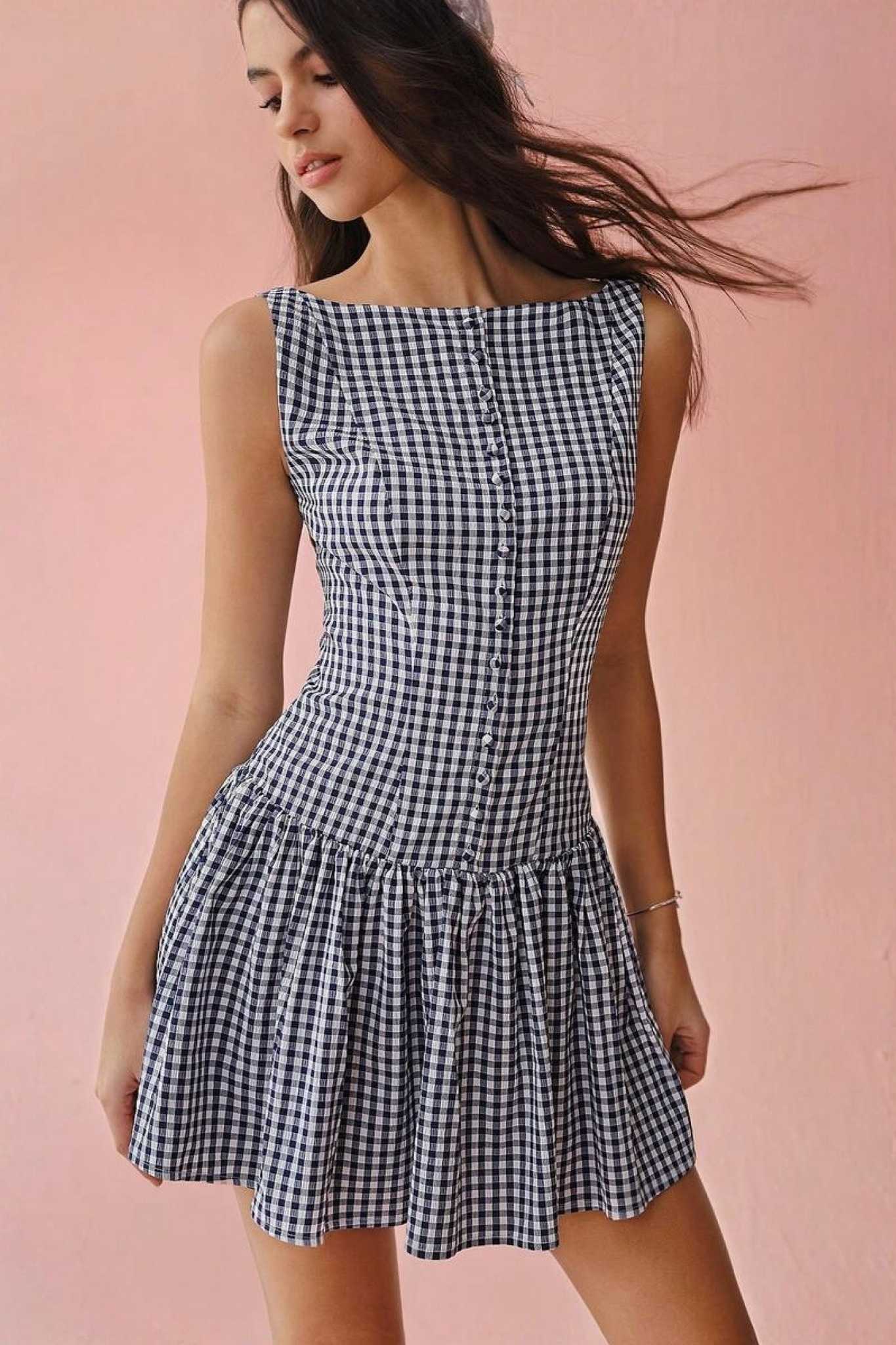 Ezabutus Solid Color Sleeveless Pleated Casual Dress
