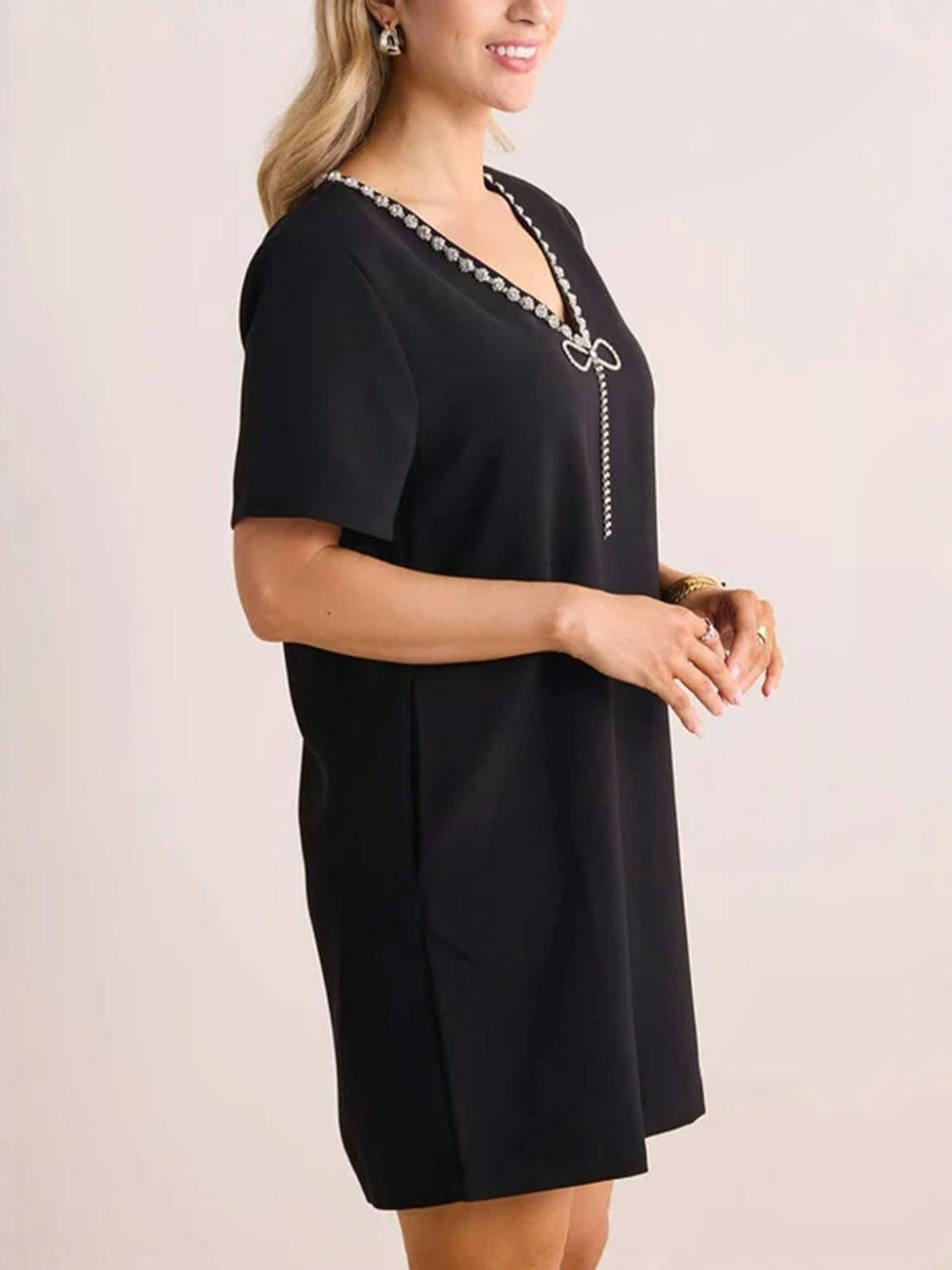 Yexpine V Neck Rhinestone Party Mini Dress With Bow