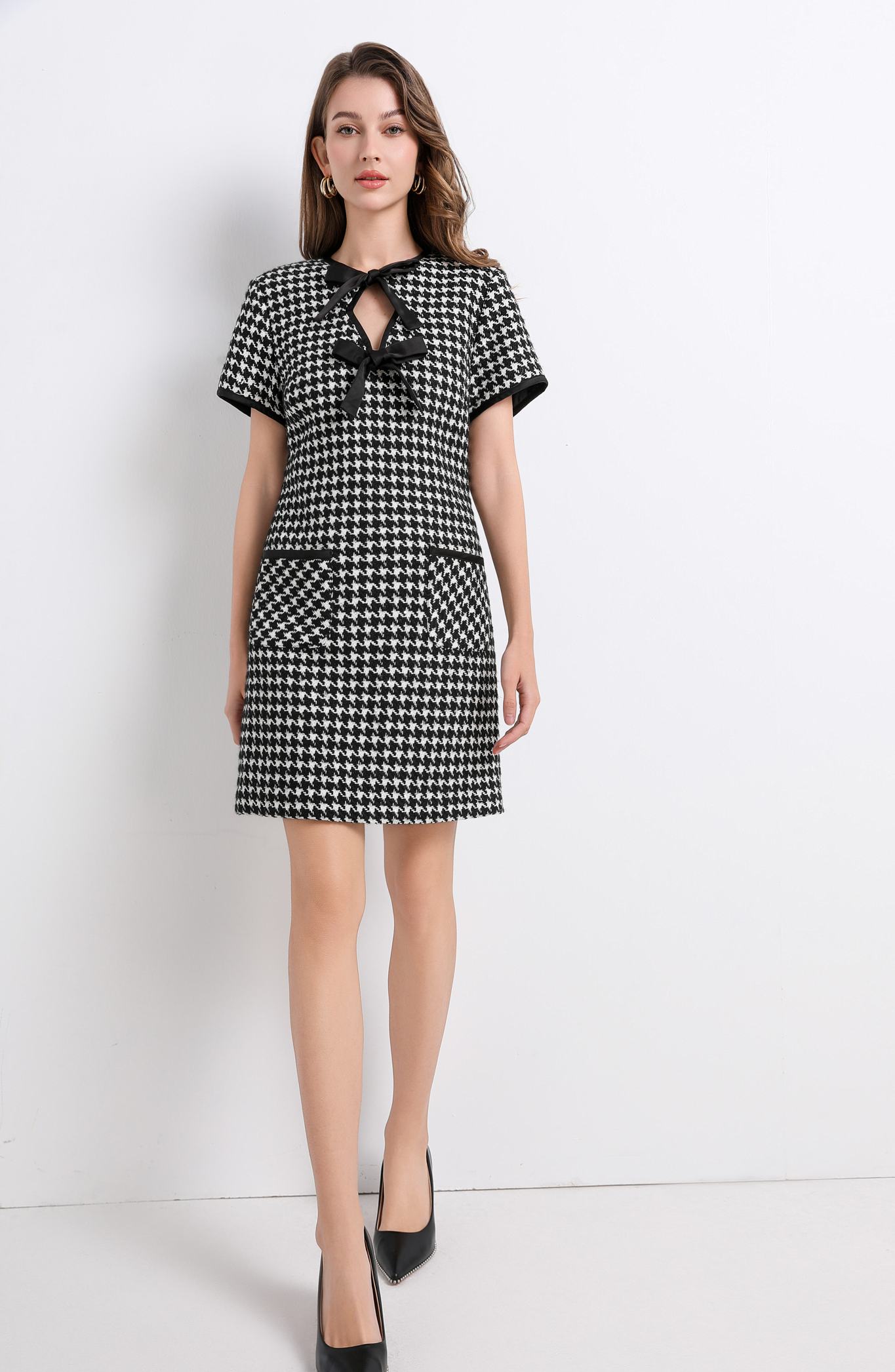 Ezabutus Lightweight Sequined Tweed Short Dress With Bow