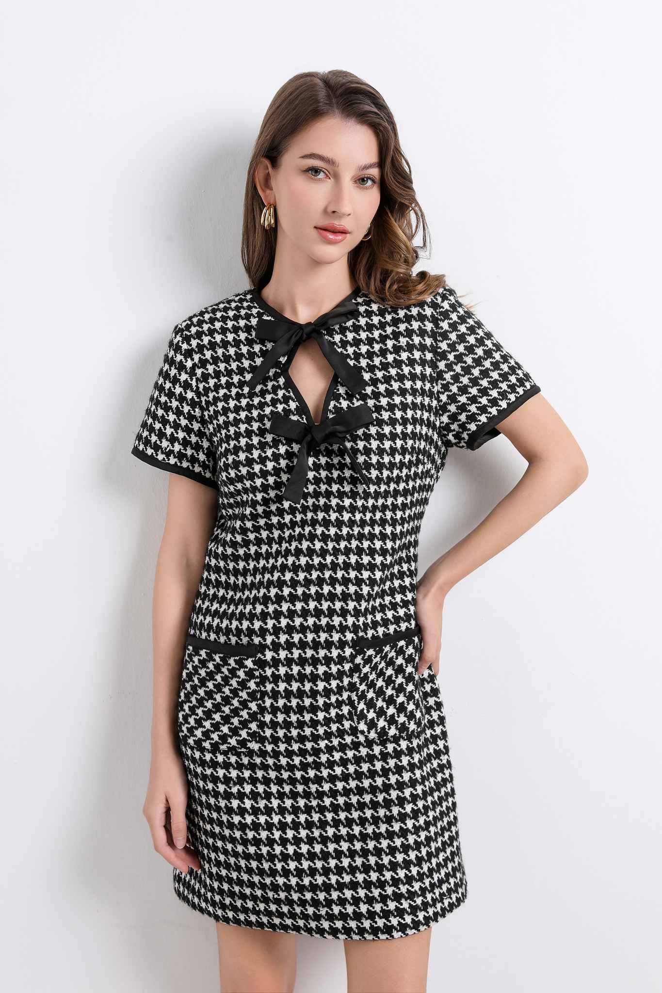 Ezabutus Lightweight Sequined Tweed Short Dress With Bow