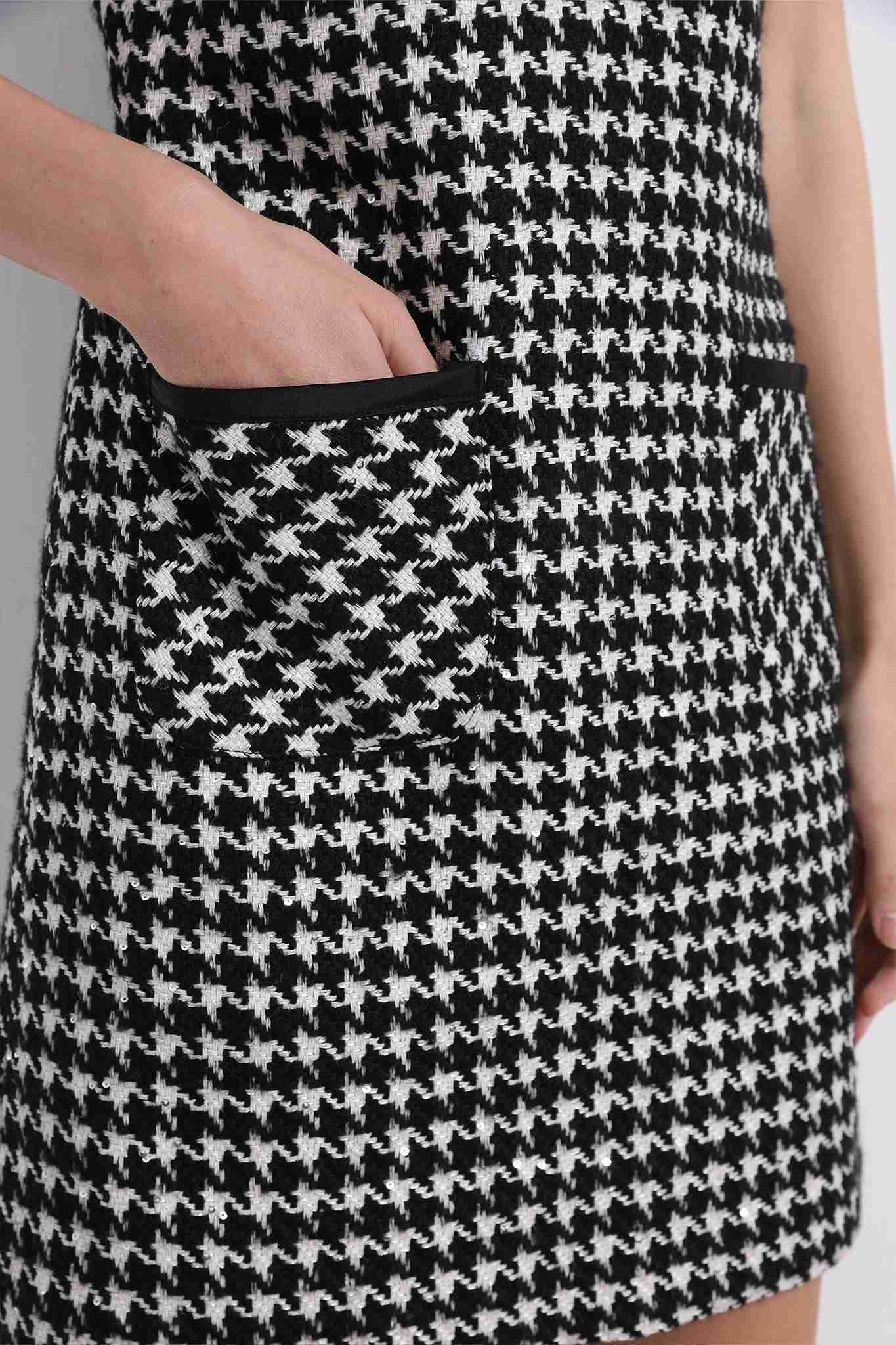 Ezabutus Lightweight Sequined Tweed Short Dress With Bow