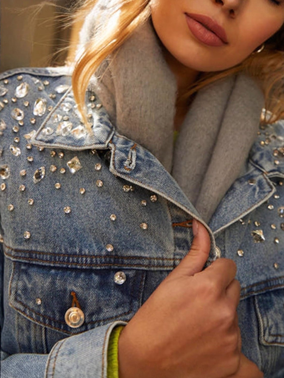 Kedera Casual Western Style Embellished Denim Jacket