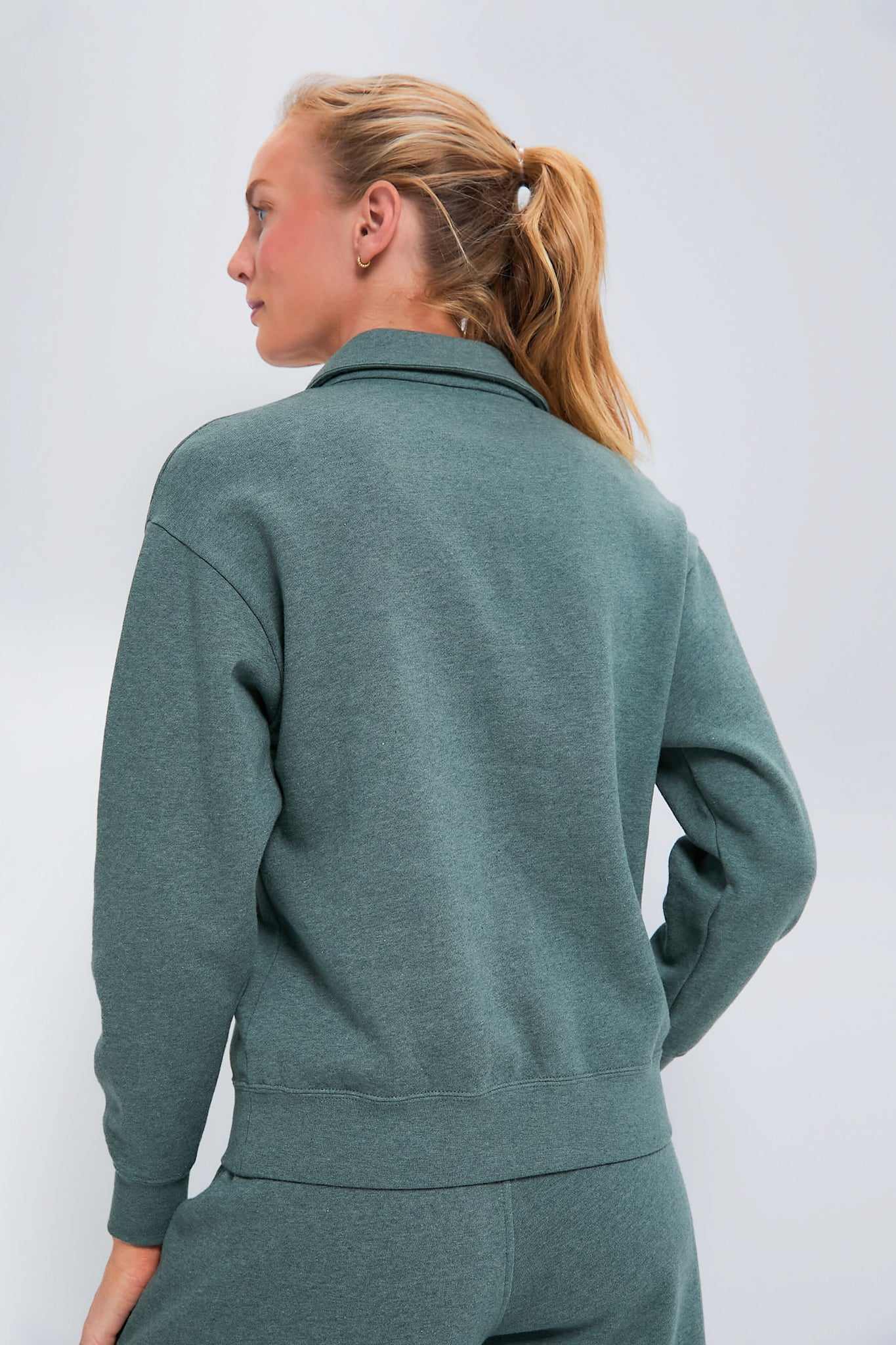 Leisure Collared Green Pullover Sweatshirt