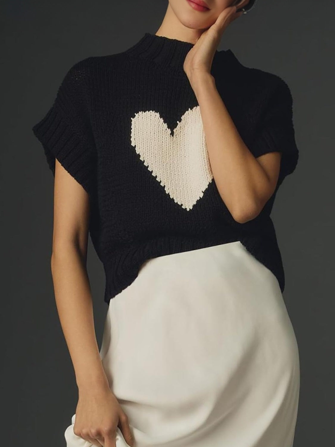 Kedera Lightweight Heart Short Sleeve Knit Top