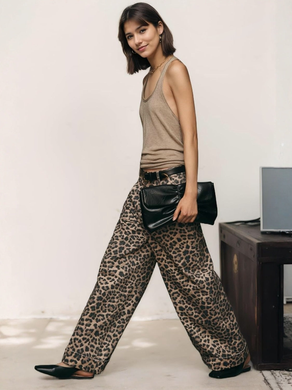 Lifeshe Mid Rise Baggy Leopard Jeans