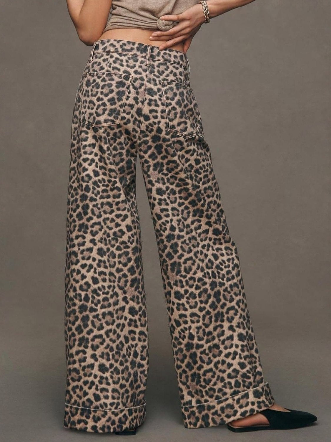 Lifeshe Mid Rise Baggy Leopard Jeans