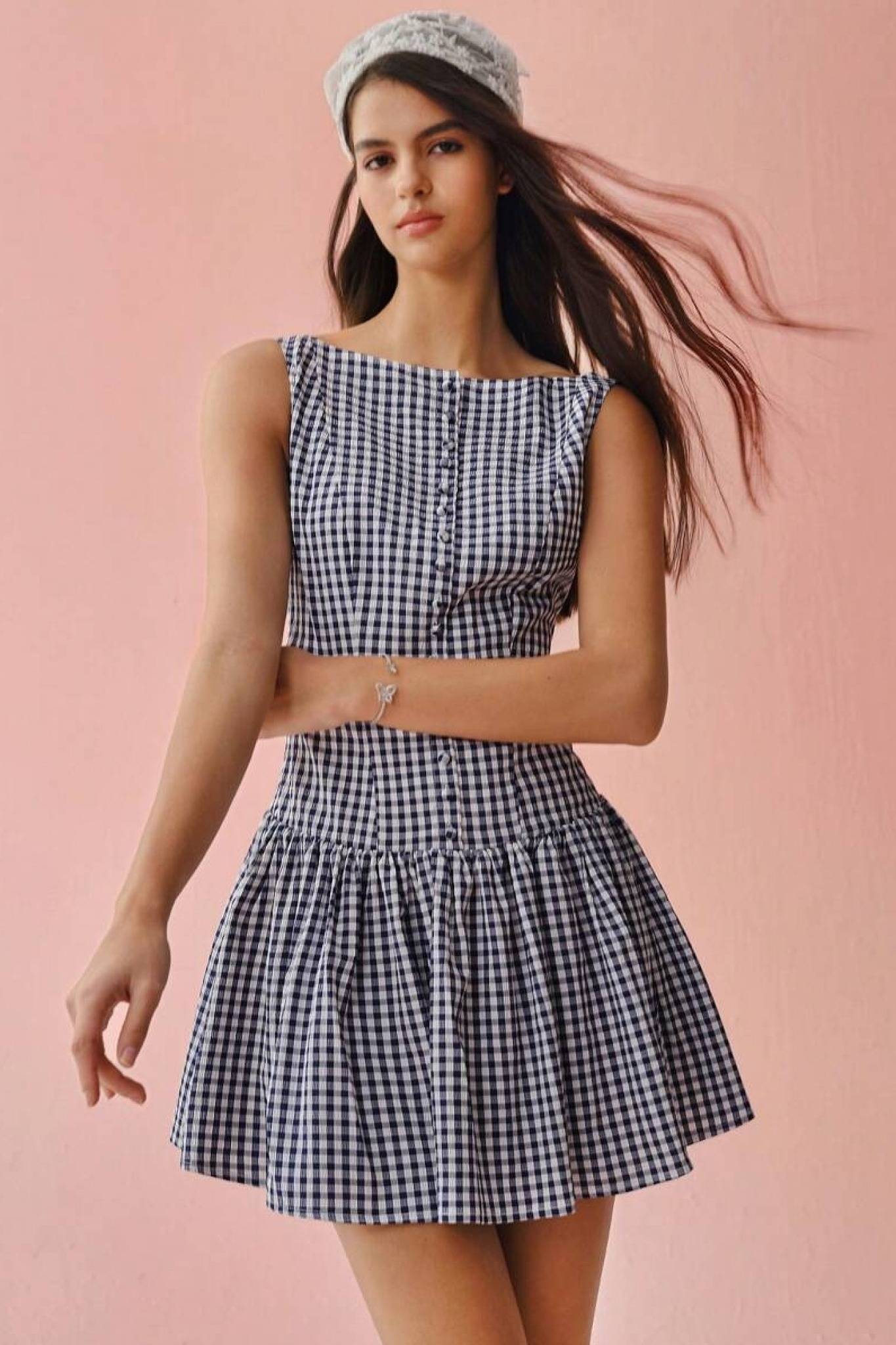 Ezabutus Solid Color Sleeveless Pleated Casual Dress