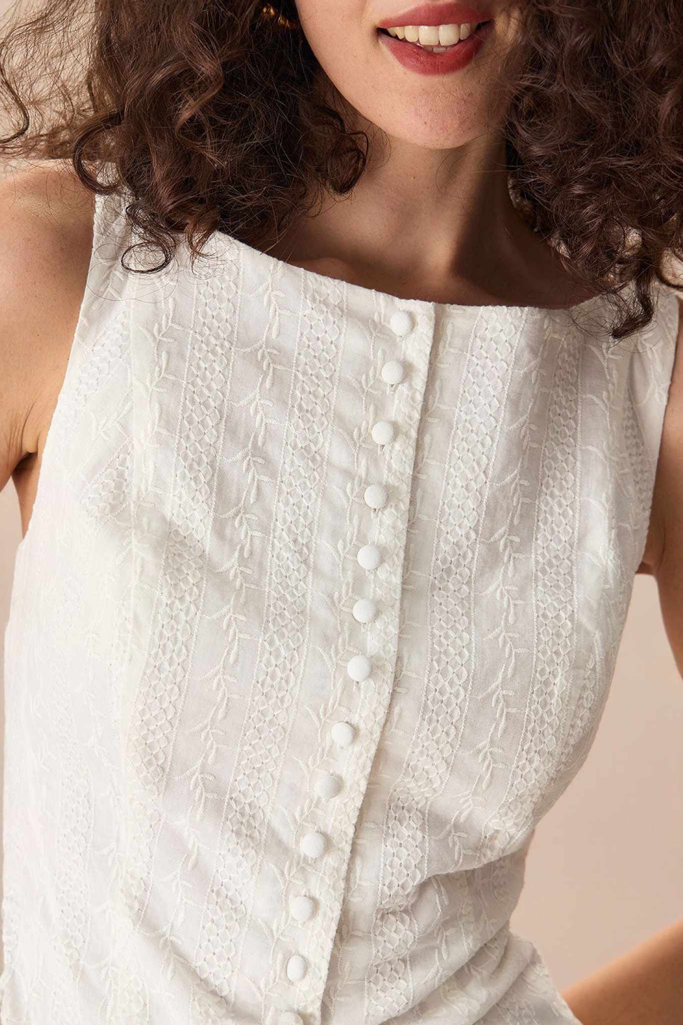 Ezabutus Solid Color Sleeveless Pleated Casual Dress