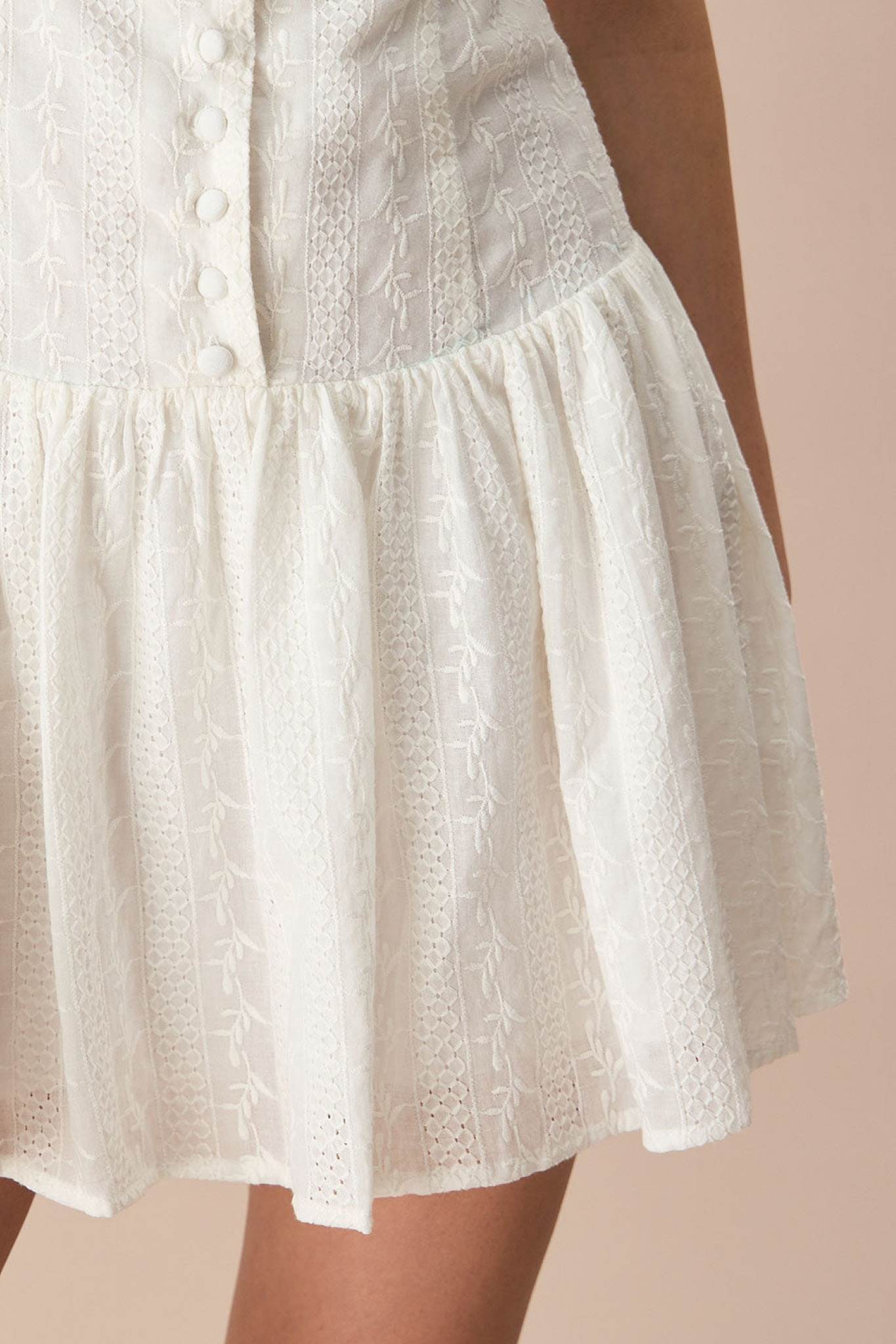 Ezabutus Solid Color Sleeveless Pleated Casual Dress
