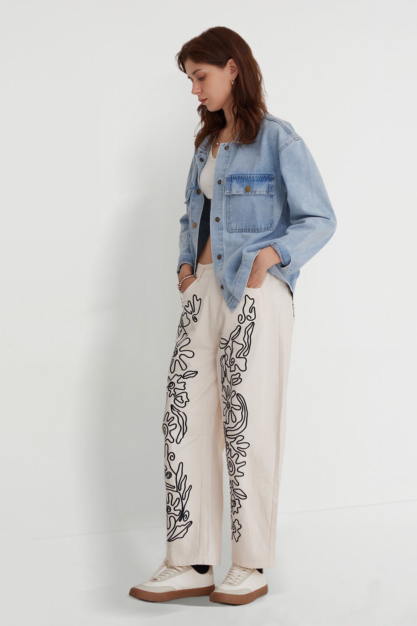 Mid-Rise Embroidered Straight Leg Jeans